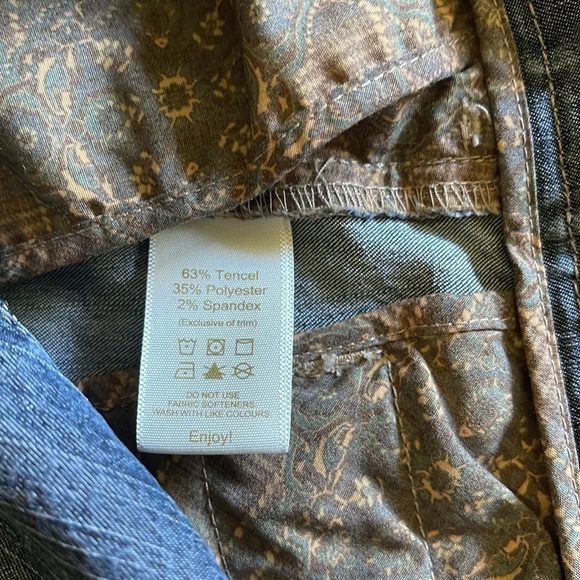 Tilley Sz 8 medium blue zip up pocketed jeans - Picture 7 of 11